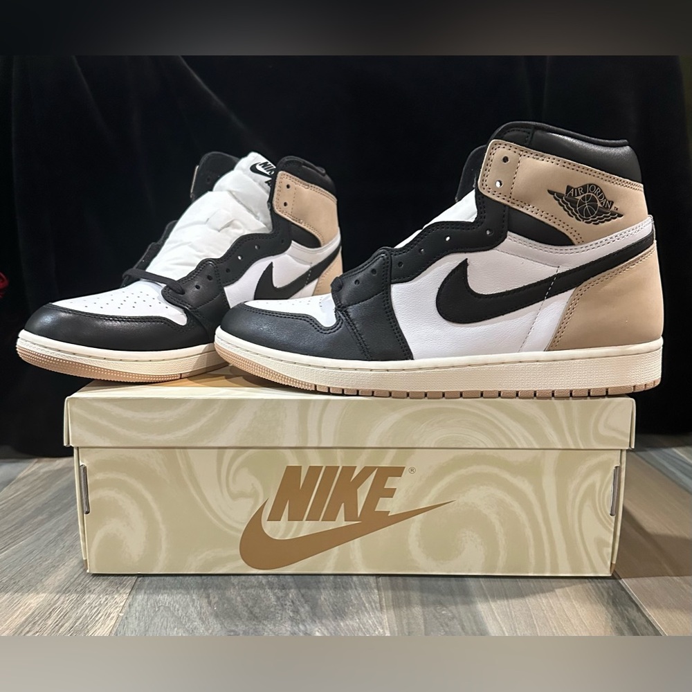 New WMNS AIR JORDAN 1 retro HI OG- men’s 10.5/ 12 W